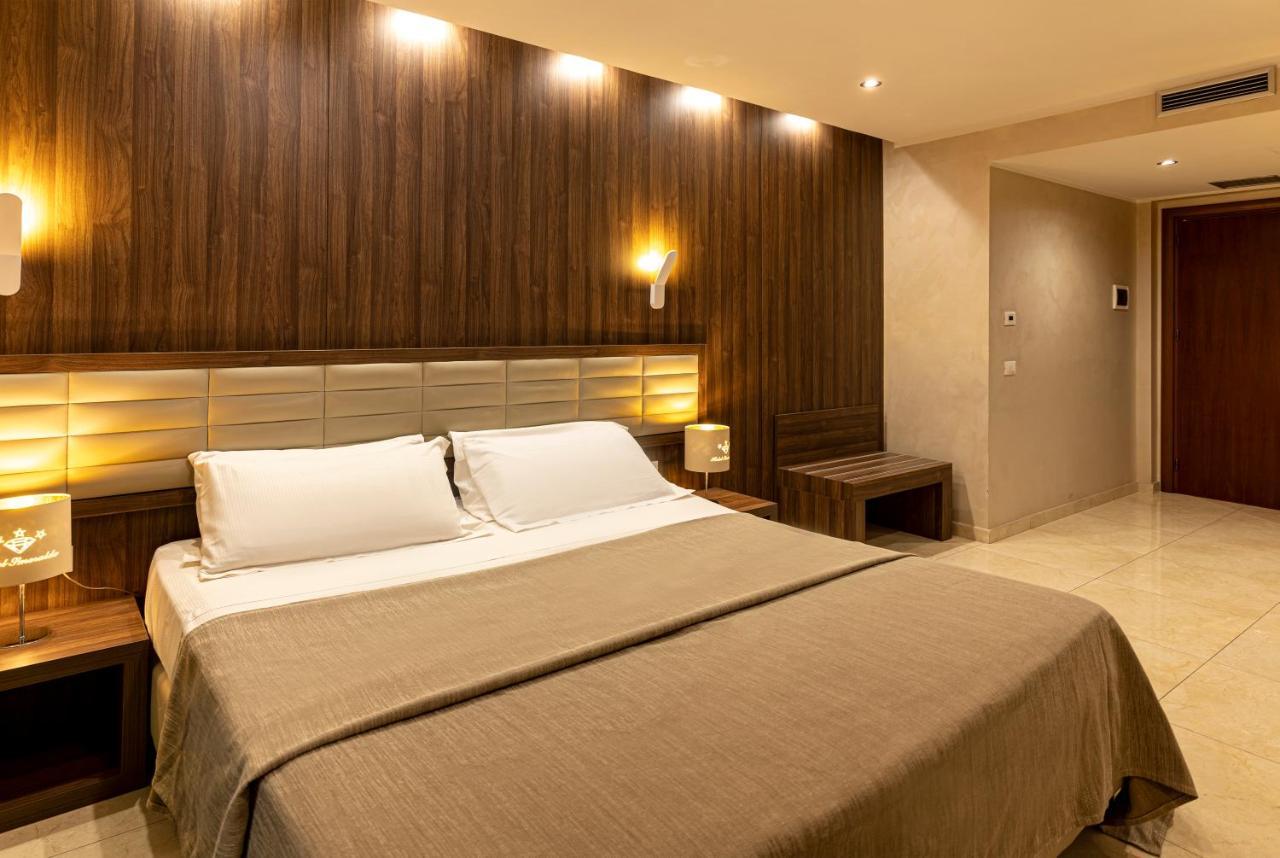 Hotel Smeraldo Qualiano Esterno foto