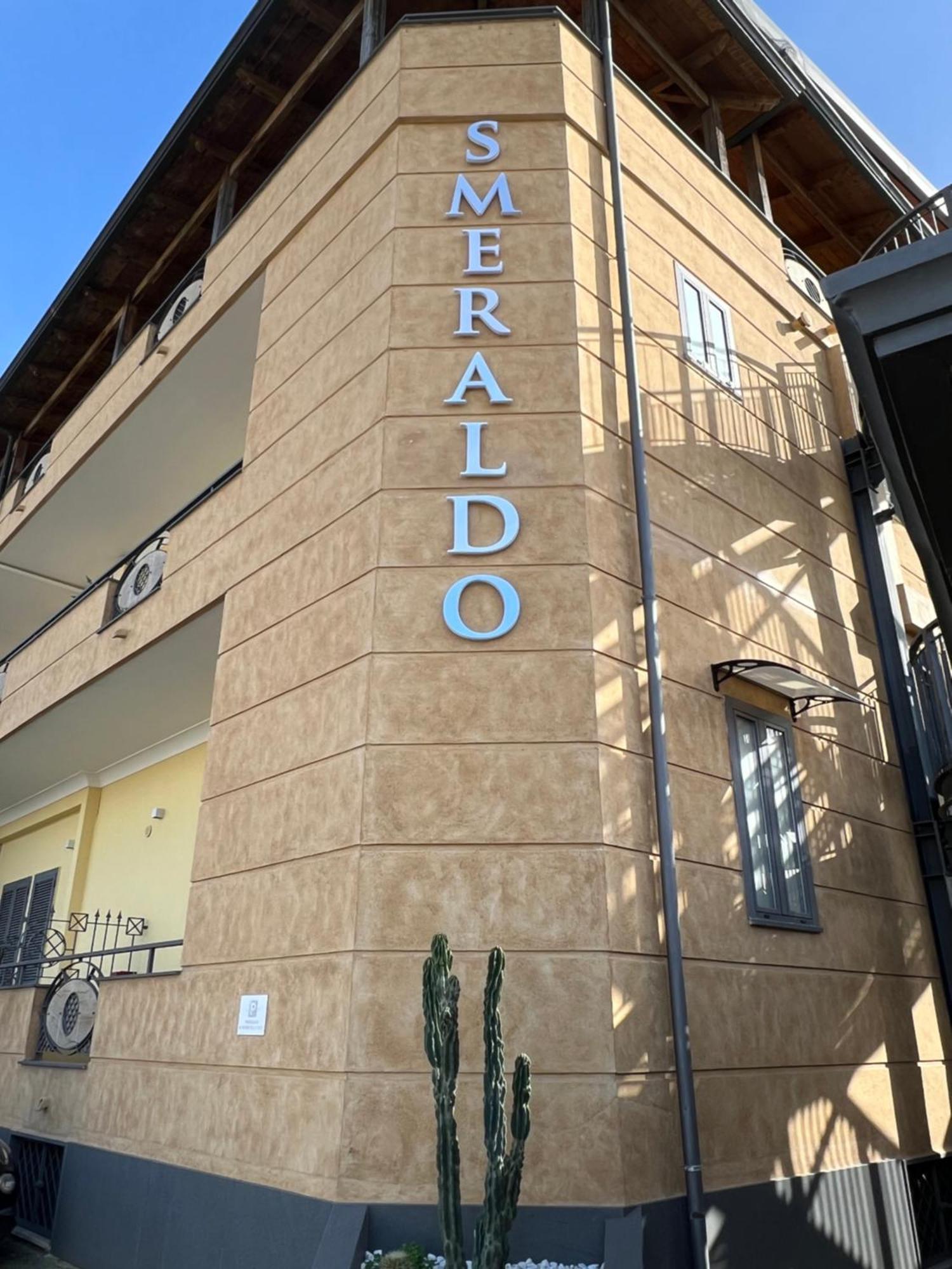Hotel Smeraldo Qualiano Esterno foto