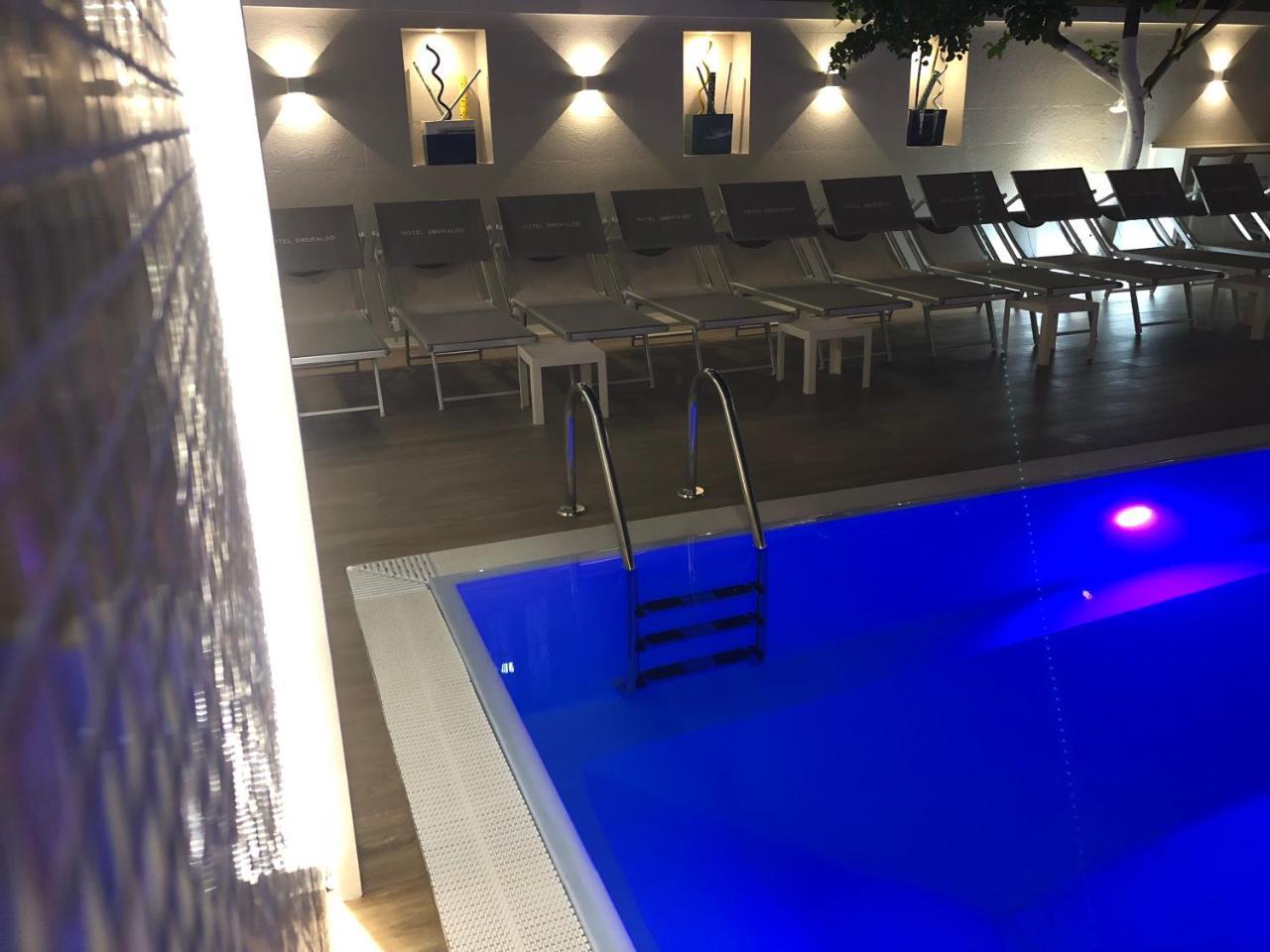 Hotel Smeraldo Qualiano Esterno foto